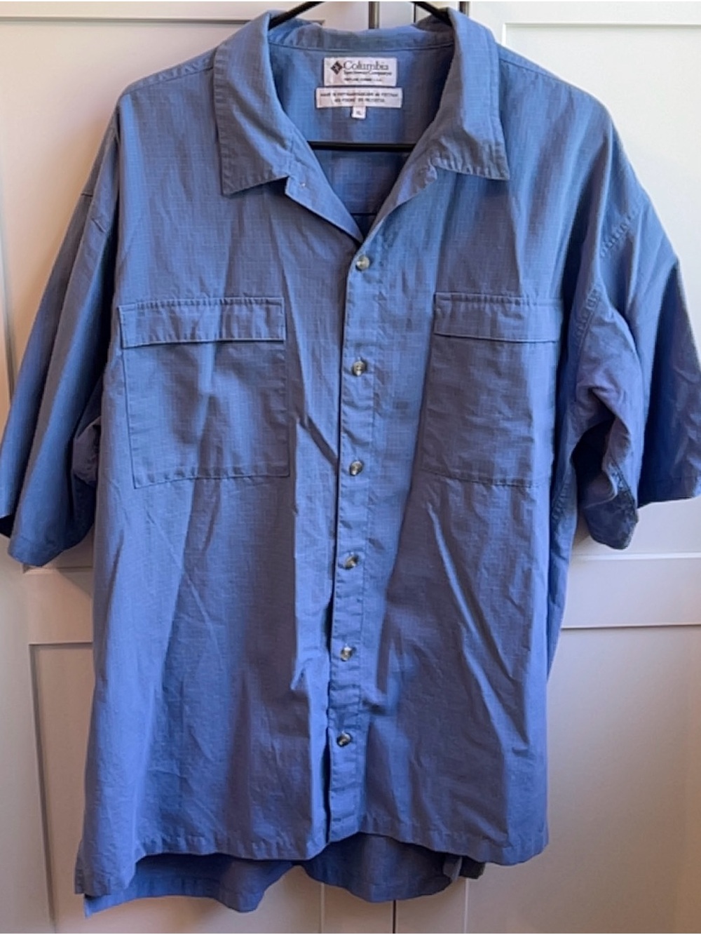Columbia Short Sleeve Button-Down Shirt in Light Blue